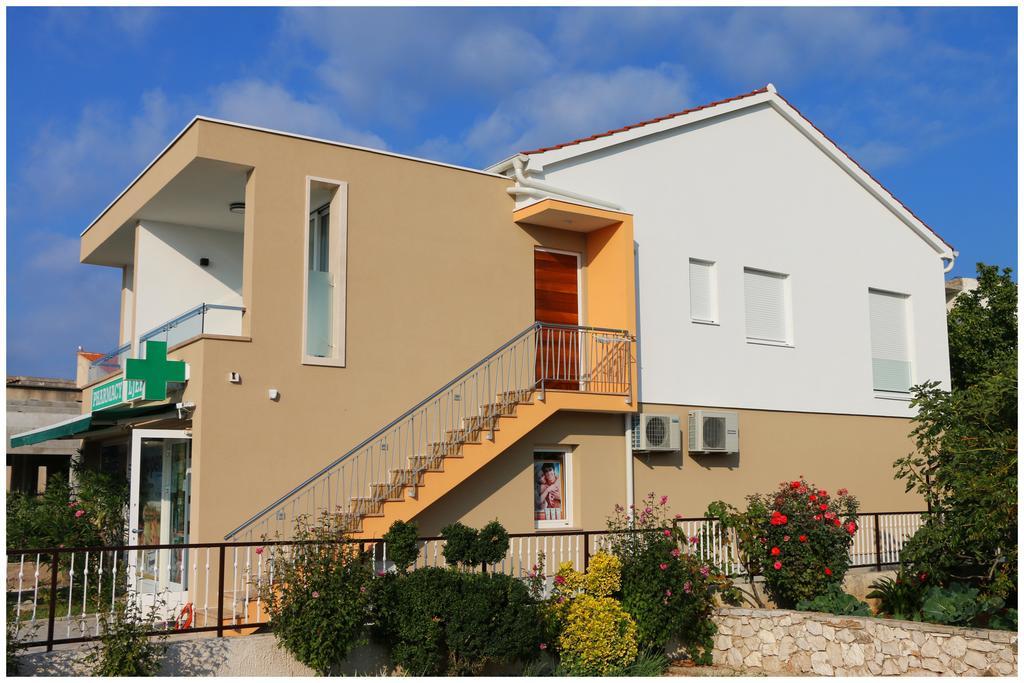 Apartments Ksenia 로고즈니차 외부 사진